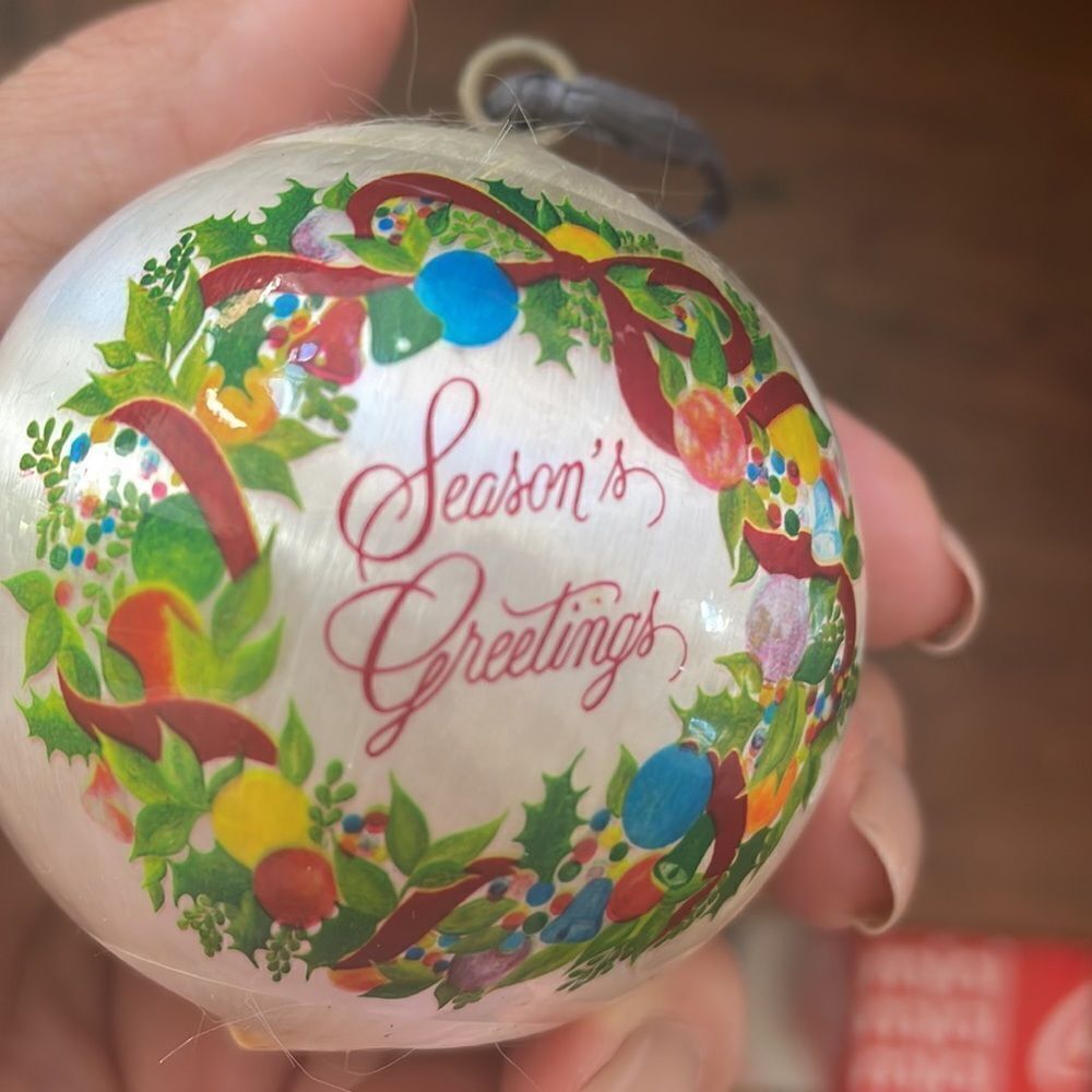 Collection of 4 vintage satin wrapped Christmas tree ornaments‎ - Picture 15 of 15